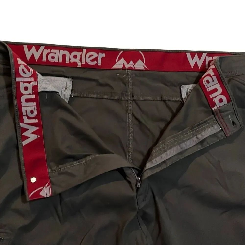 Wrangler Performance Shorts - Picture 5 of 6